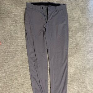 Under Armour gray golf pants